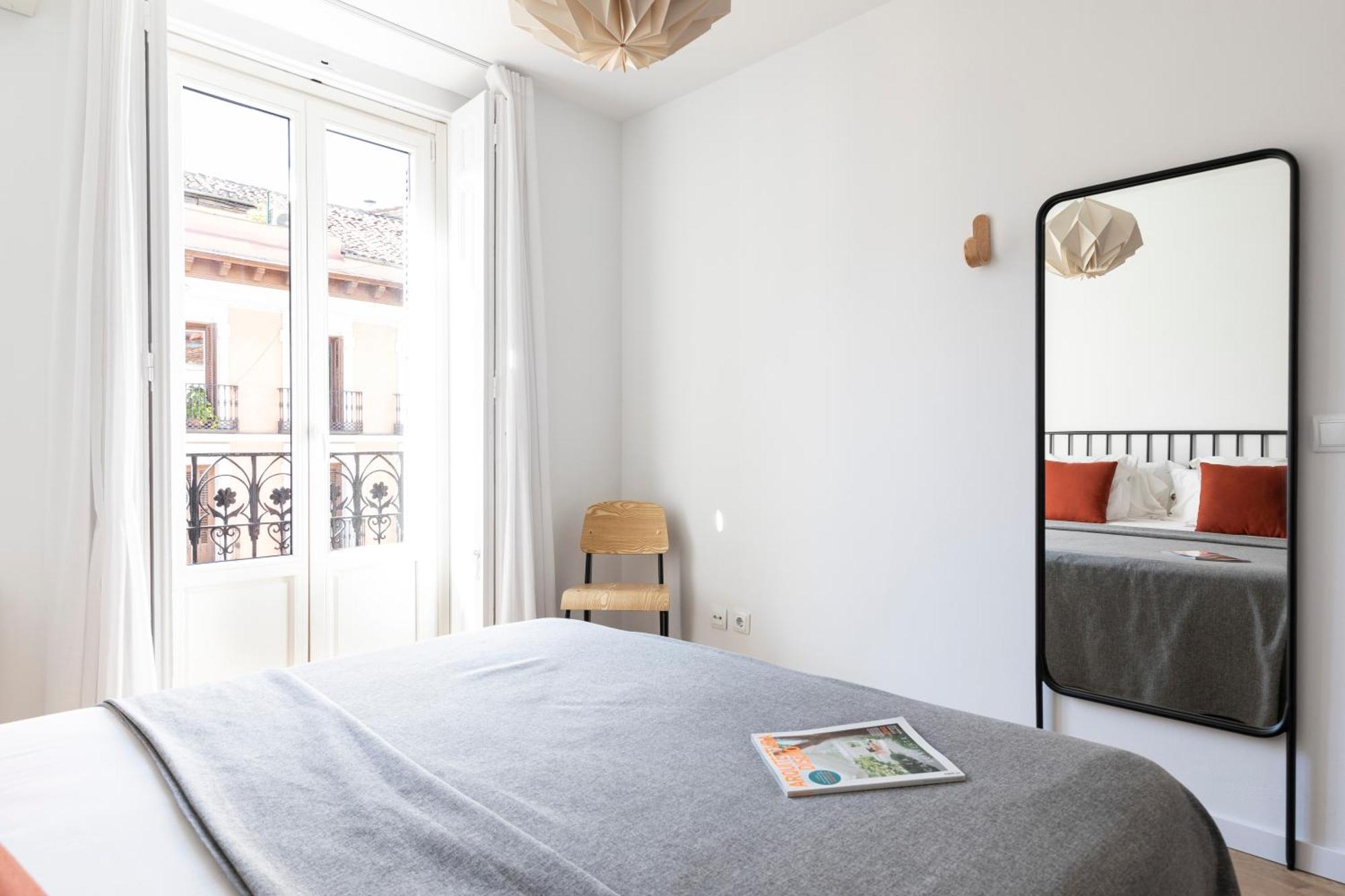 Aspasios Calle Mayor Apartments Мадрид Номер фото