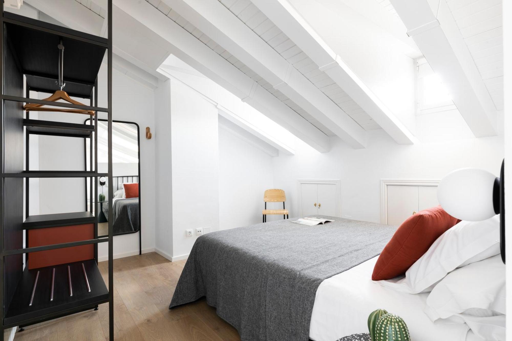 Aspasios Calle Mayor Apartments Мадрид Номер фото