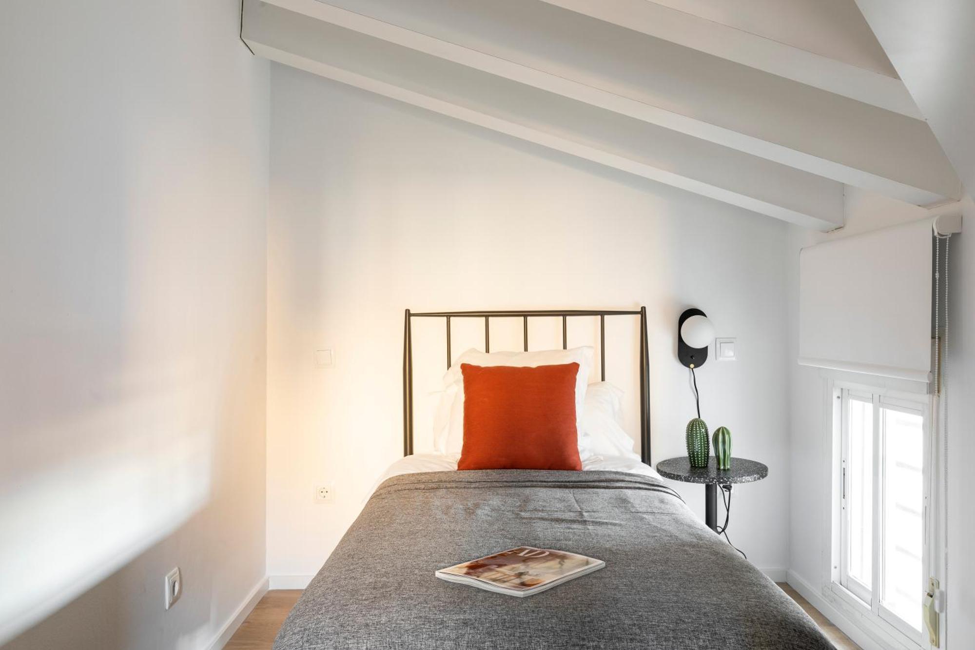 Aspasios Calle Mayor Apartments Мадрид Номер фото
